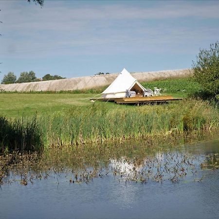 Glamping Och Gardslagenhet Mellan Himmel Och Hav Apartamento Skivarp Exterior foto